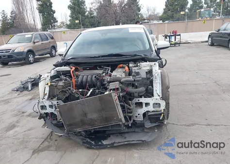 2018 Honda Clarity Plug-In Hybrid Touring z USA, uszkodzony, nr VIN JHMZC5F38JC007208